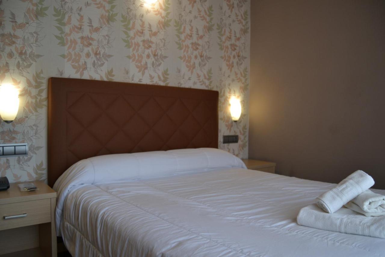 Apartamentos Spa Cueto Onís Exteriör bild
