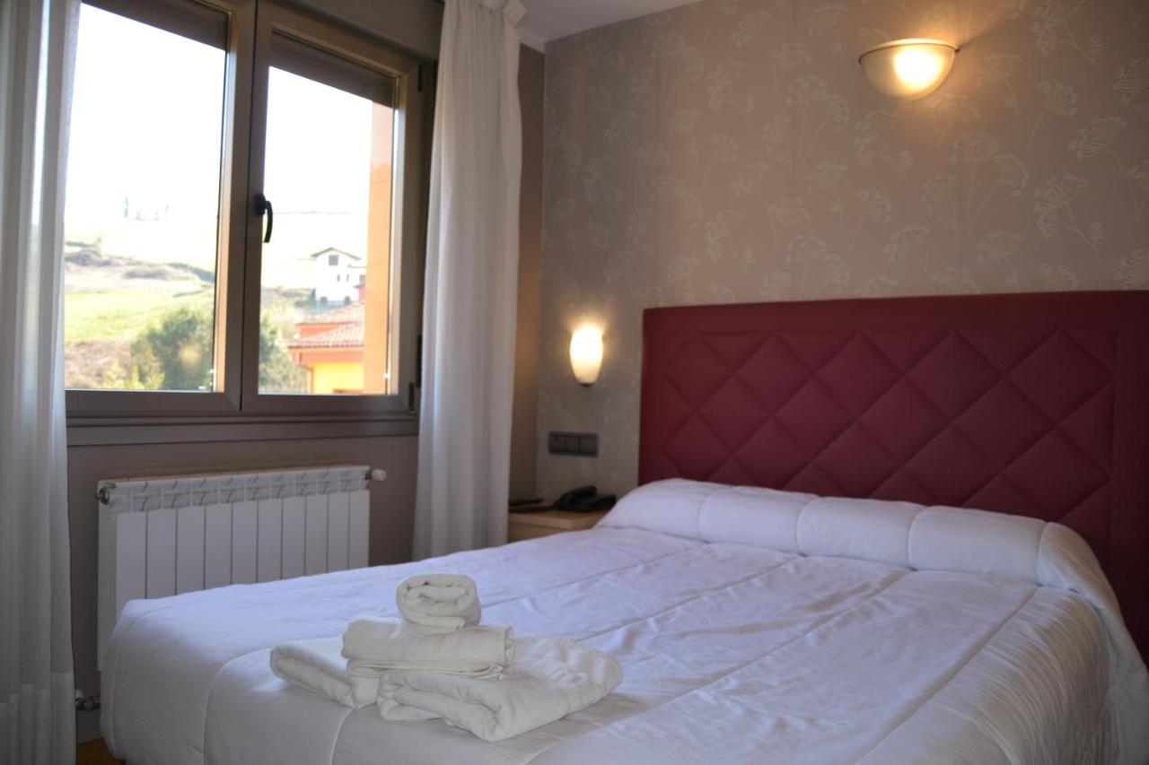 Apartamentos Spa Cueto Onís Exteriör bild