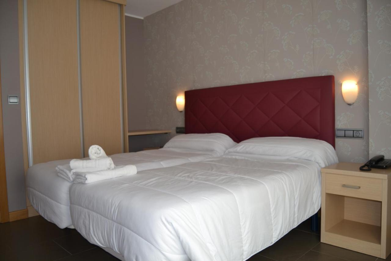Apartamentos Spa Cueto Onís Exteriör bild