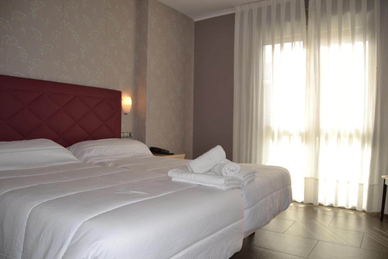 Apartamentos Spa Cueto Onís Exteriör bild