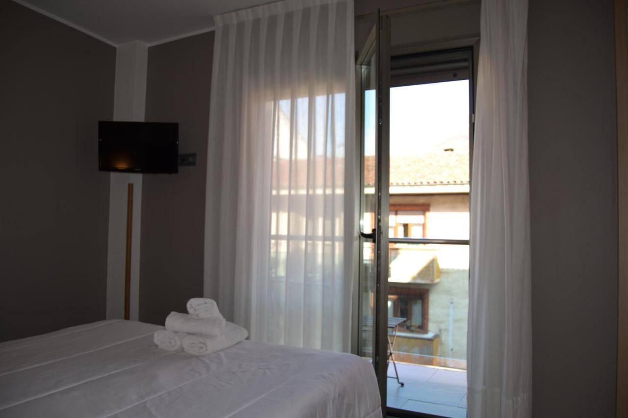 Apartamentos Spa Cueto Onís Exteriör bild