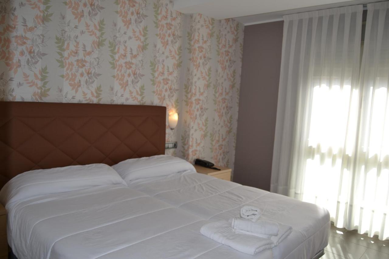 Apartamentos Spa Cueto Onís Exteriör bild