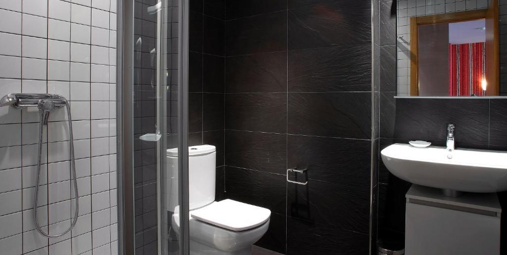 Apartamentos Spa Cueto Onís Exteriör bild