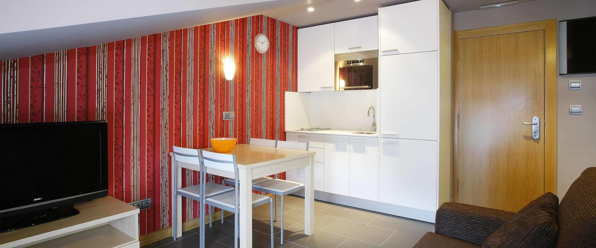 Apartamentos Spa Cueto Onís Exteriör bild