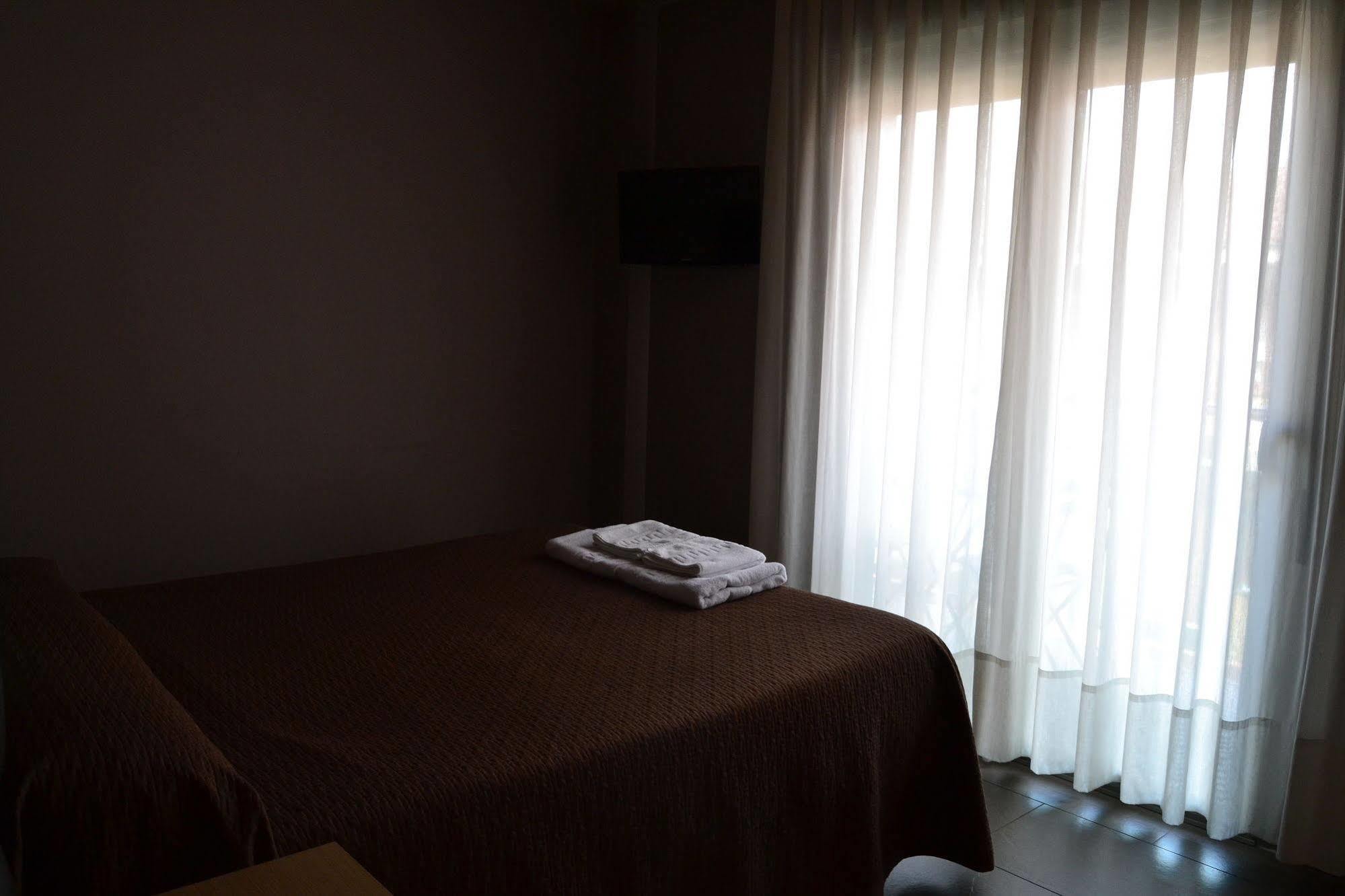 Apartamentos Spa Cueto Onís Exteriör bild